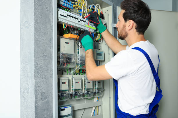 Best Affordable Emergency Electrician  in Mccrory, AR